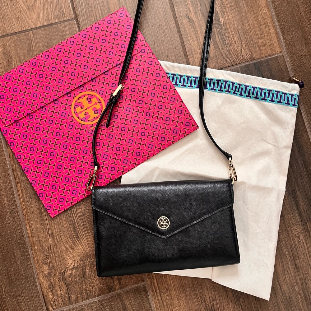 Tory Burch Robinson Expandable Concierge Crossbody